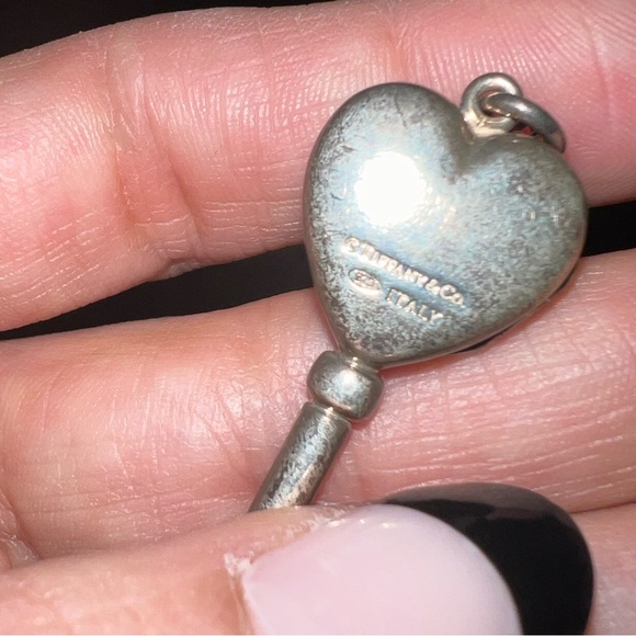 Tiffany & Co RARE Silver Heart Key Locket Pendant Necklace- With original chain - Picture 8 of 15